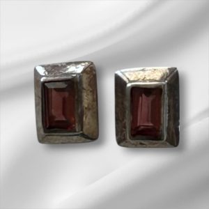 Sterling Silver Pierced Stud Earrings w/Brown Stone