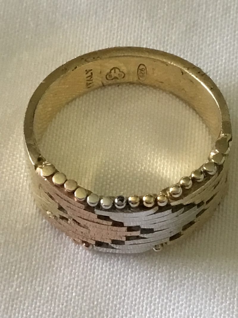 Sterling Silver Ring With Textured Diamond Cut Center, Size 7 - Image 5