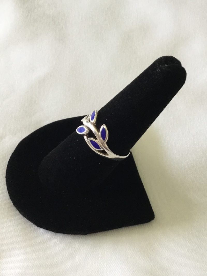 Sterling Silver w/Blue Enamel Leaf Pattern Ring - Size 8 - Image 3