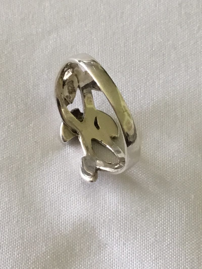 Sterling Silver w/Blue Enamel Leaf Pattern Ring - Size 8 - Image 4