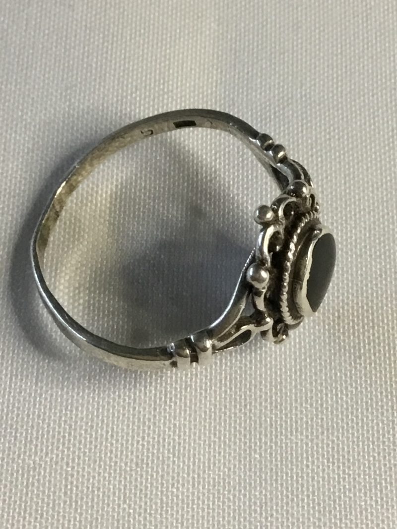 Sterling Silver Ring w/Onyx Stone, Size 6 - Image 5