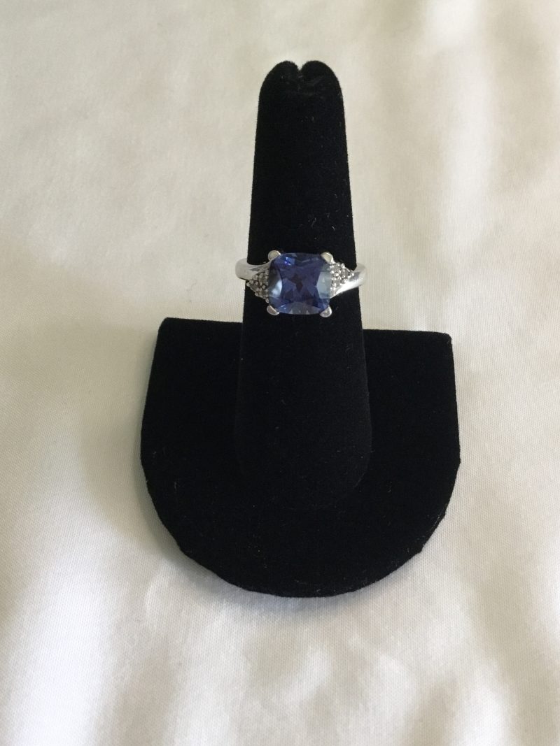 Sterling Silver Ring w/Blue Stone, Size 7 - Image 2