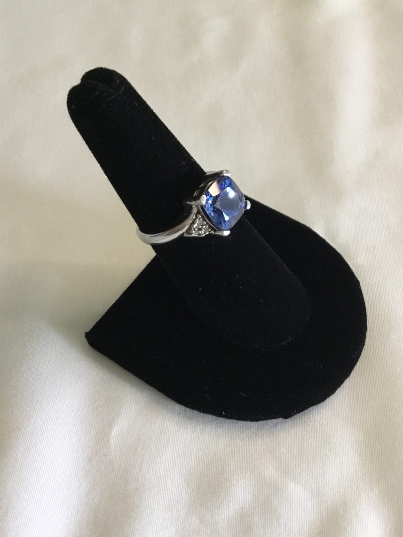 Sterling Silver Ring w/Blue Stone, Size 7 - Image 3