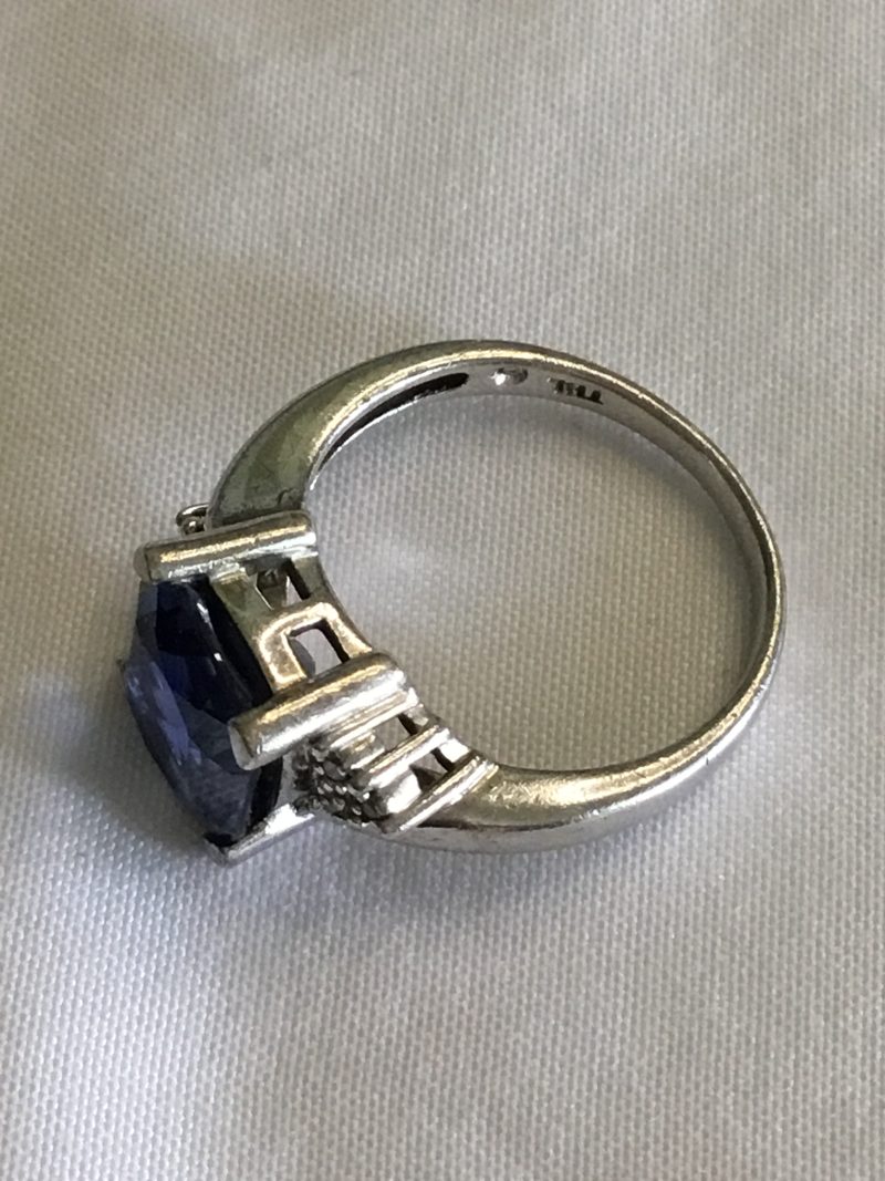 Sterling Silver Ring w/Blue Stone, Size 7 - Image 5