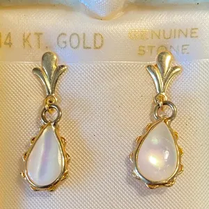 14K Gold Dangly Pierced Earrings w/Genuine Stone
