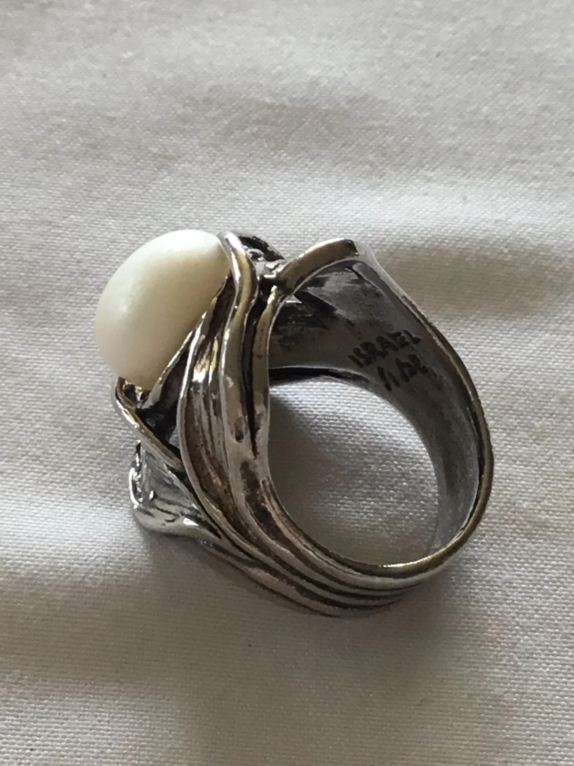 Sterling Silver Ring w/Faux Pearl, Size 7 - Image 3