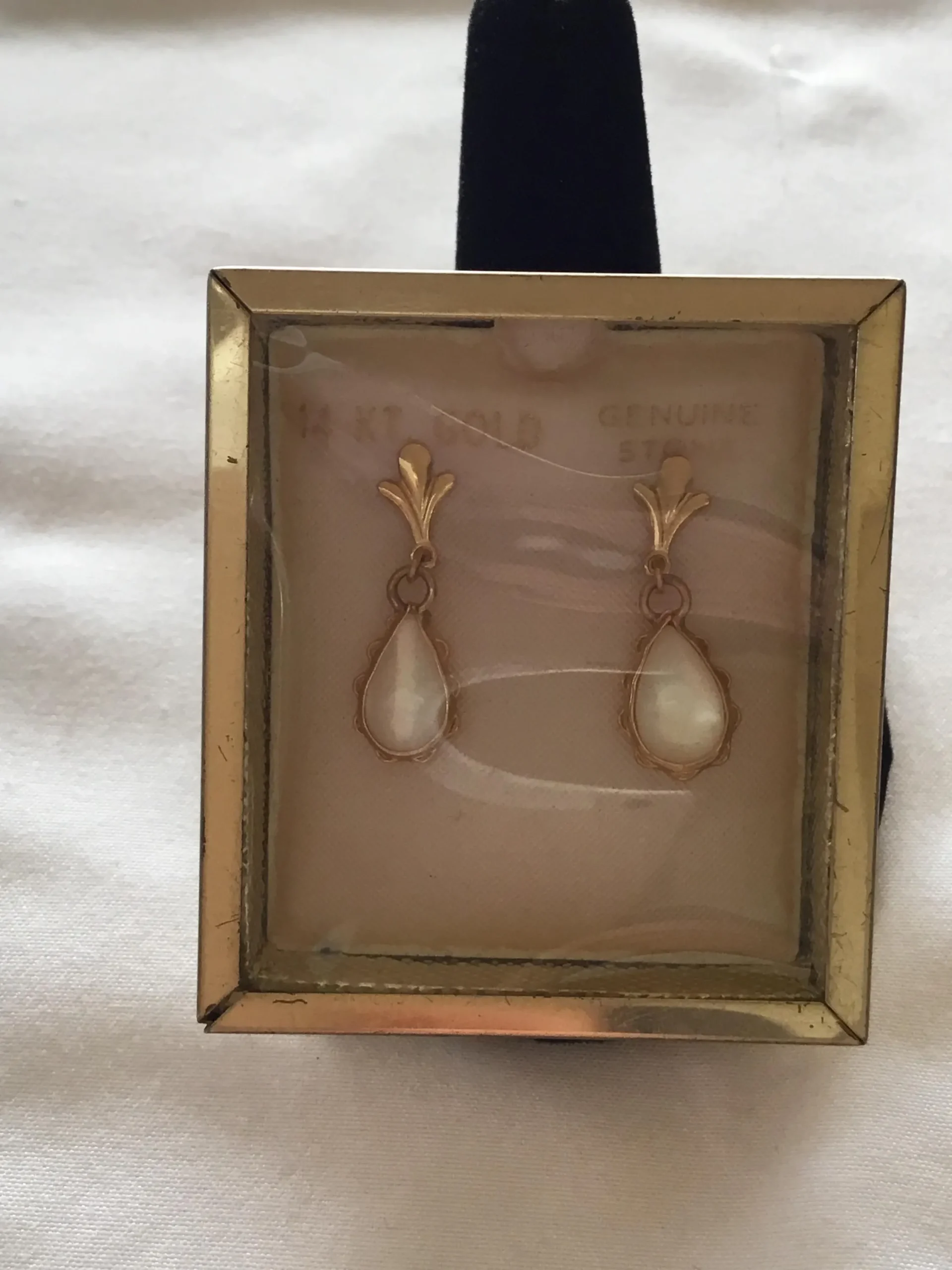 14K Gold Dangly Pierced Earrings w/Genuine Stone - Image 3