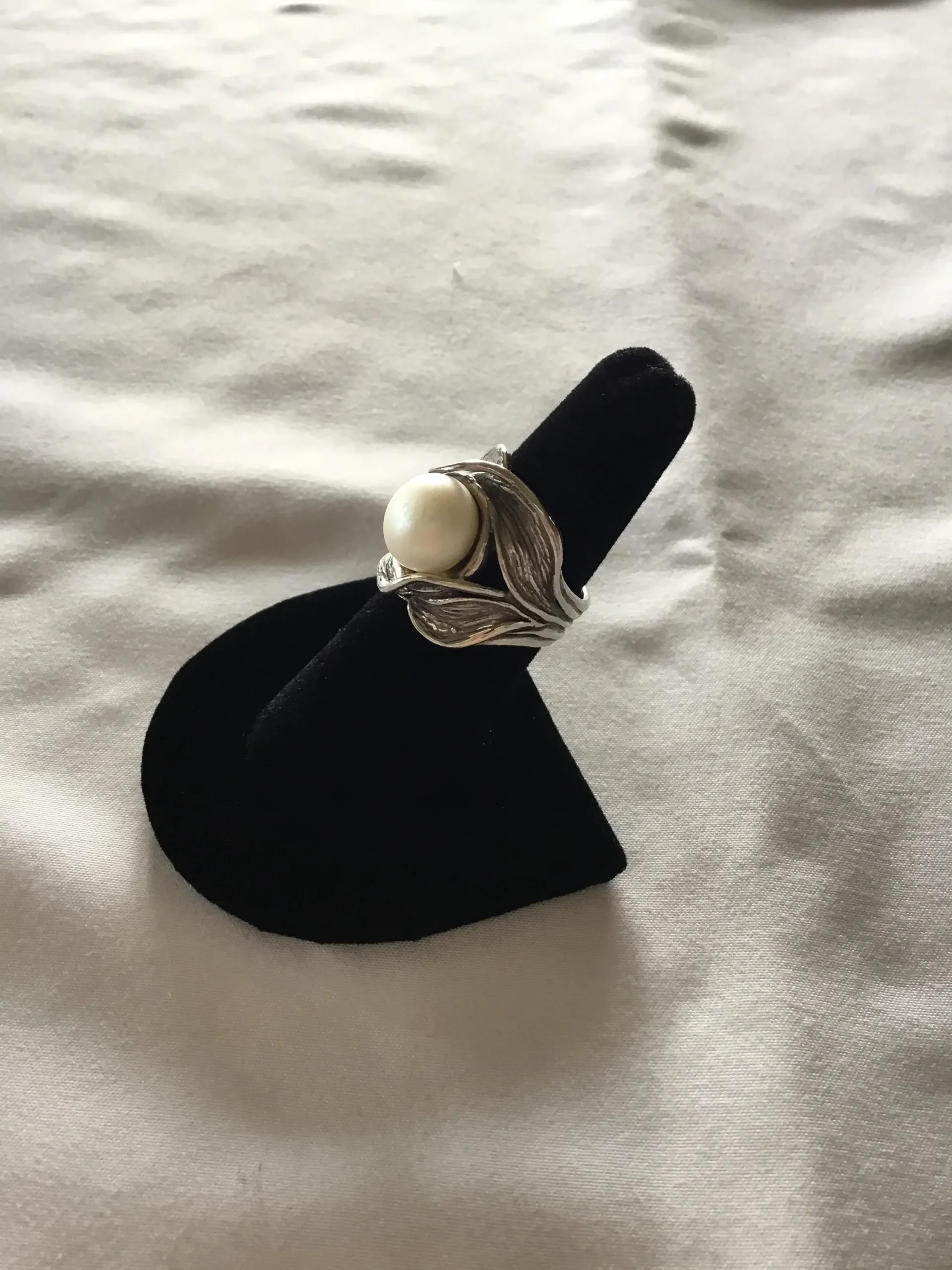 Sterling Silver Ring w/Faux Pearl, Size 7 - Image 4