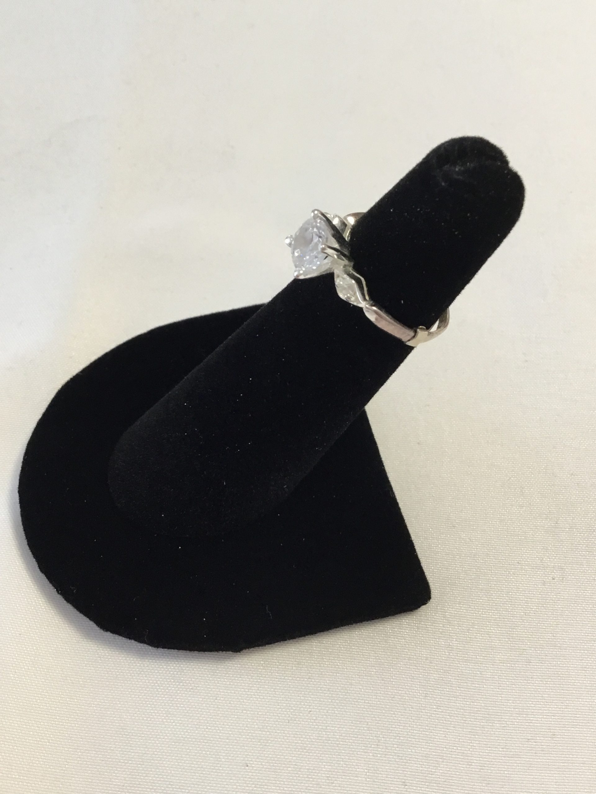 Sterling Silver CZ Size 4 Ring w/Sizer - Image 3