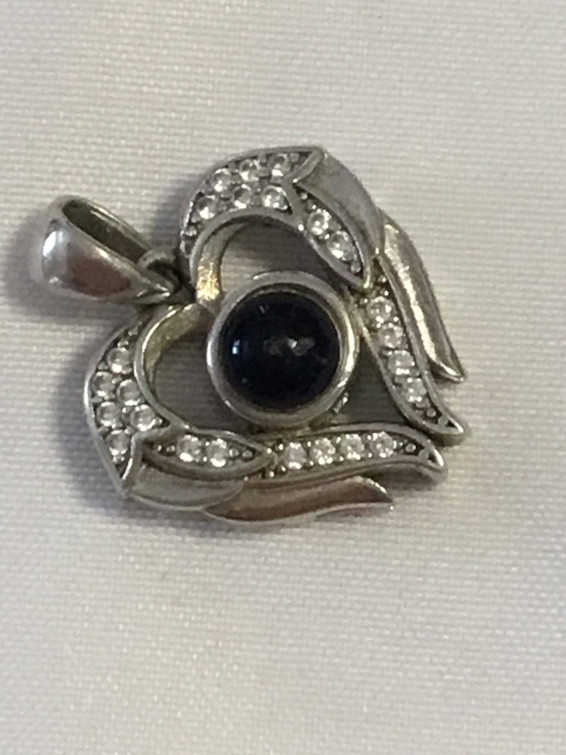 Sterling Silver Heart Pendant w/Black Center Stone - Image 4