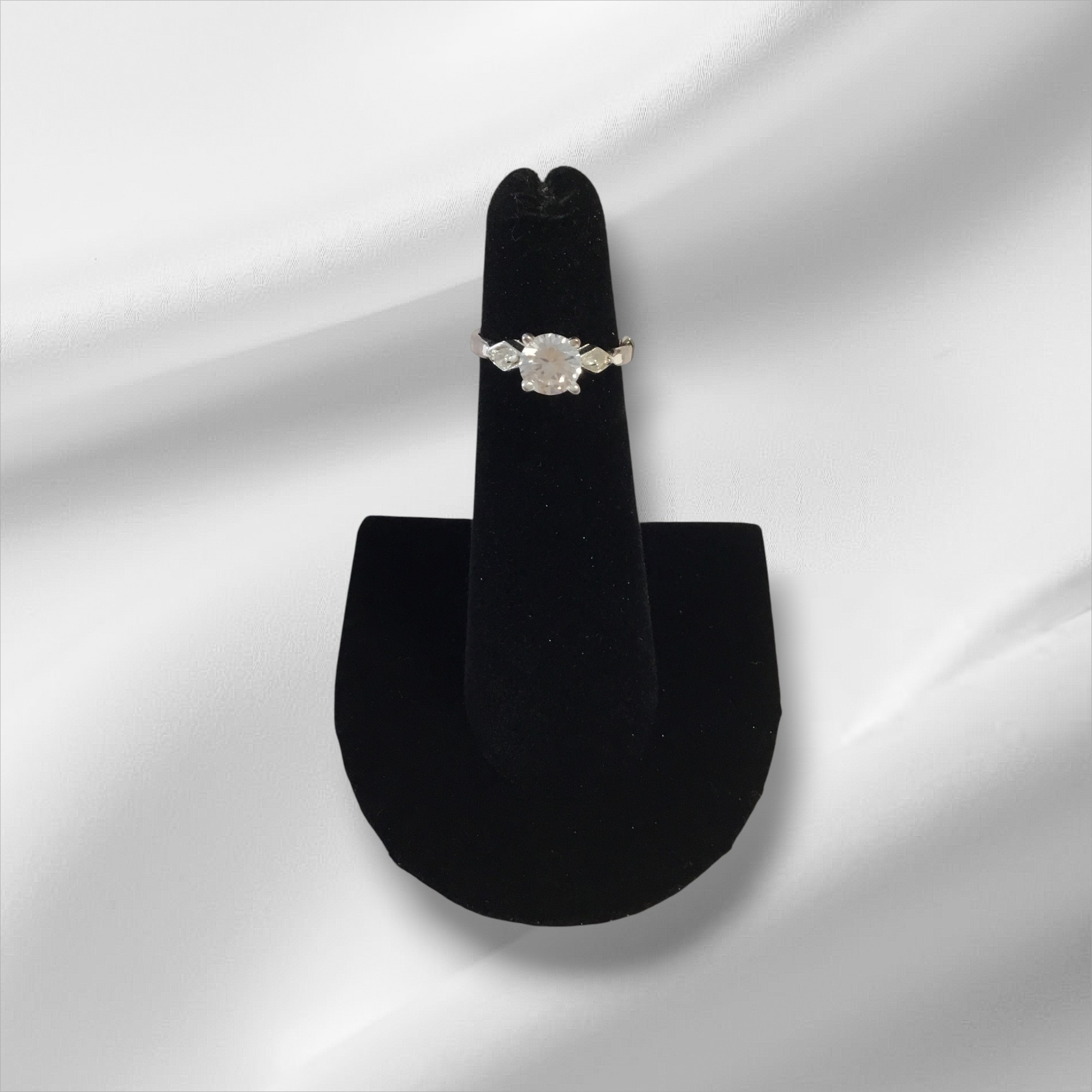 Sterling Silver CZ Size 4 Ring w/Sizer